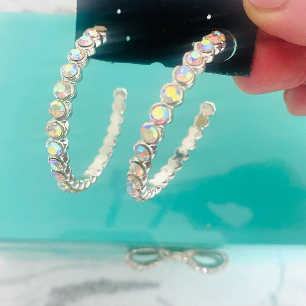 💕Pretty Crystal Rhinestone Hoop Earrings - Picture 2 of 12